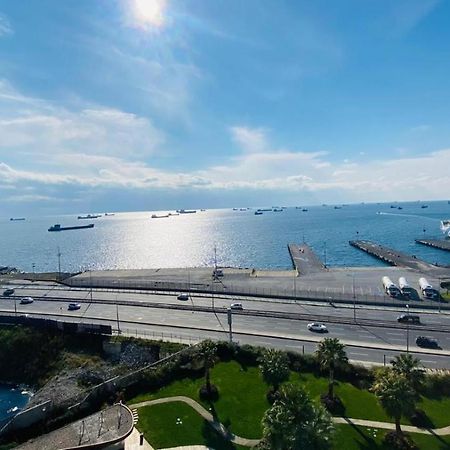 Lux 2 Room Suite Apartment With Seaview In Center 伊斯坦布尔 外观 照片
