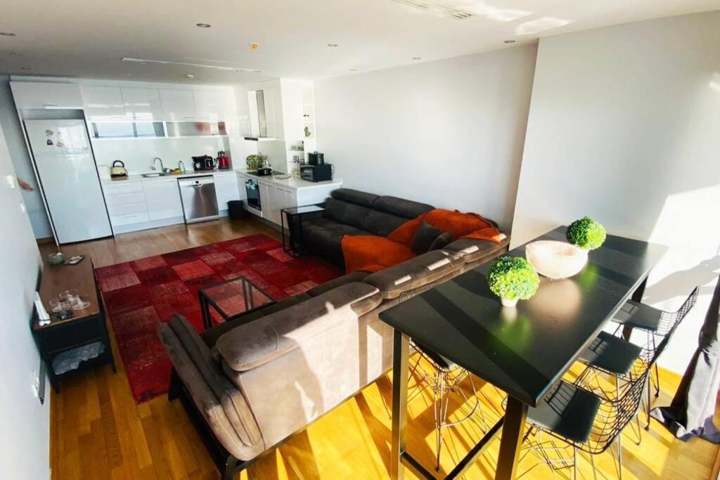 Lux 2 Room Suite Apartment With Seaview In Center 伊斯坦布尔 外观 照片