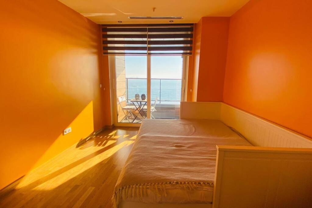 Lux 2 Room Suite Apartment With Seaview In Center 伊斯坦布尔 外观 照片