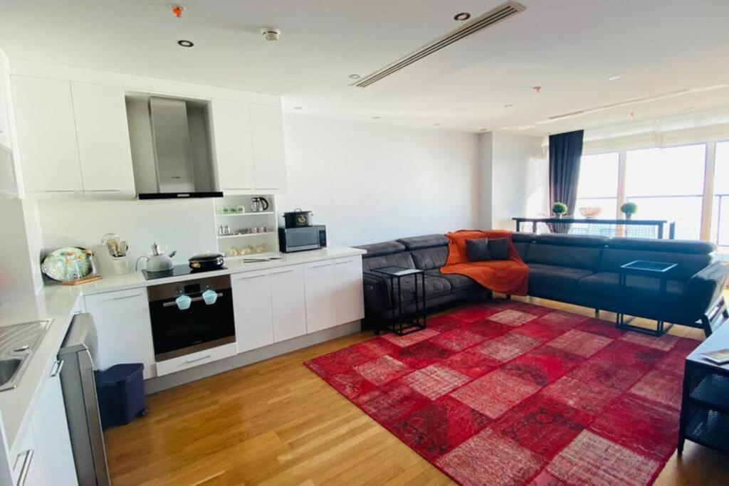 Lux 2 Room Suite Apartment With Seaview In Center 伊斯坦布尔 外观 照片
